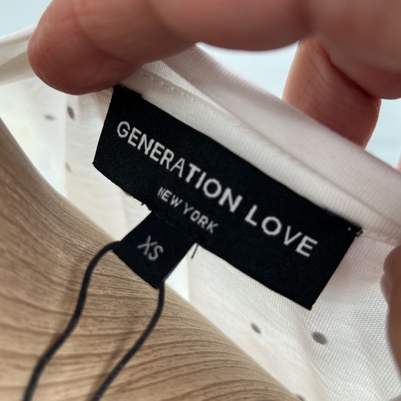 🆕Padded Shoulder Tee Generation Love Lex Crystal Sleeveless White Soft T-Shirt - Picture 15 of 16
